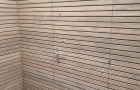 Image - Holzfassade mit Lärchenholz